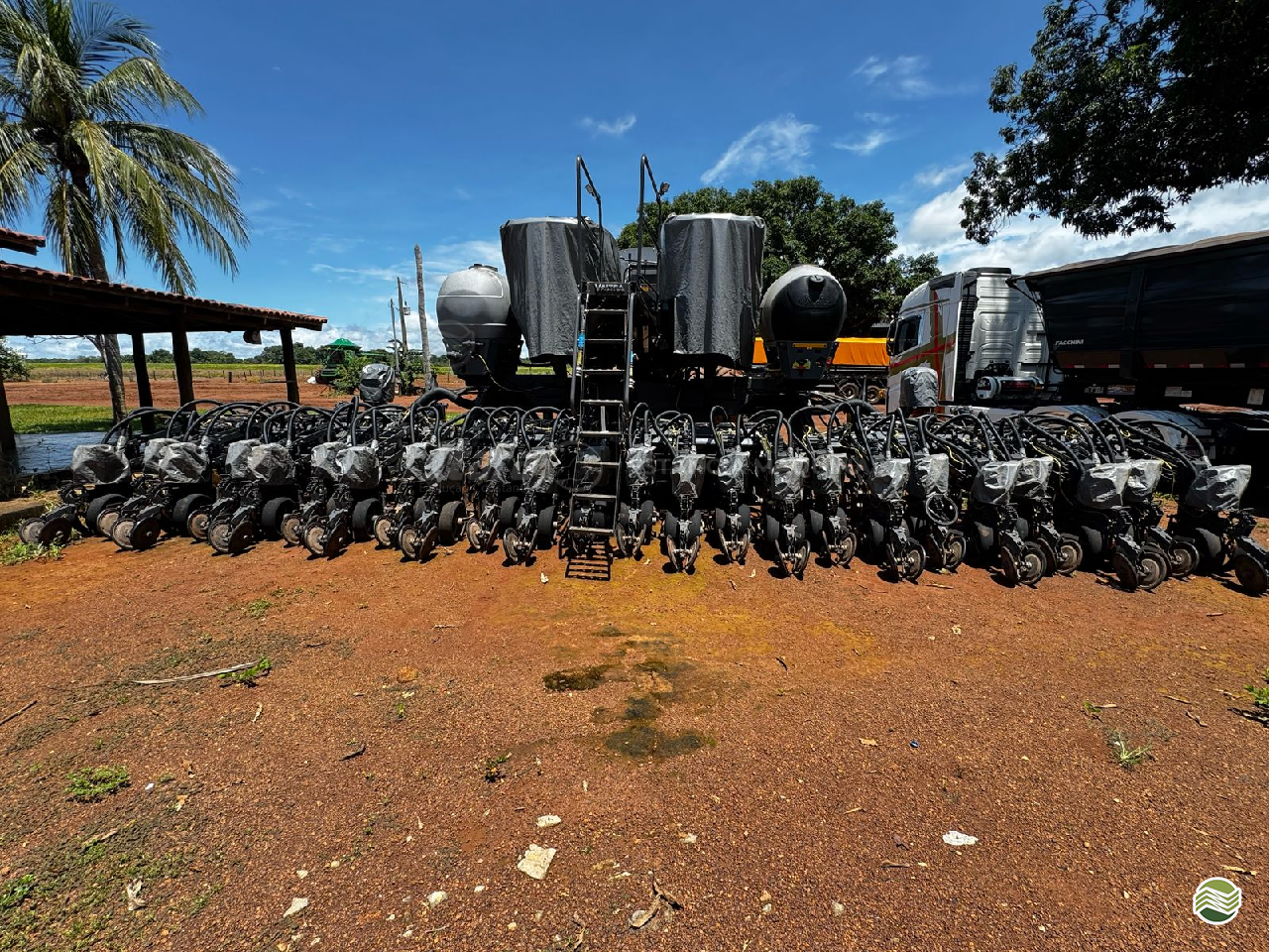 PLANTADEIRA VALTRA MOMENTUM 24 Estância Máquinas - Stara PORTO NACIONAL TOCANTINS TO